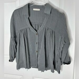 Stitch + Feather Flowy Button Up Top Sz S